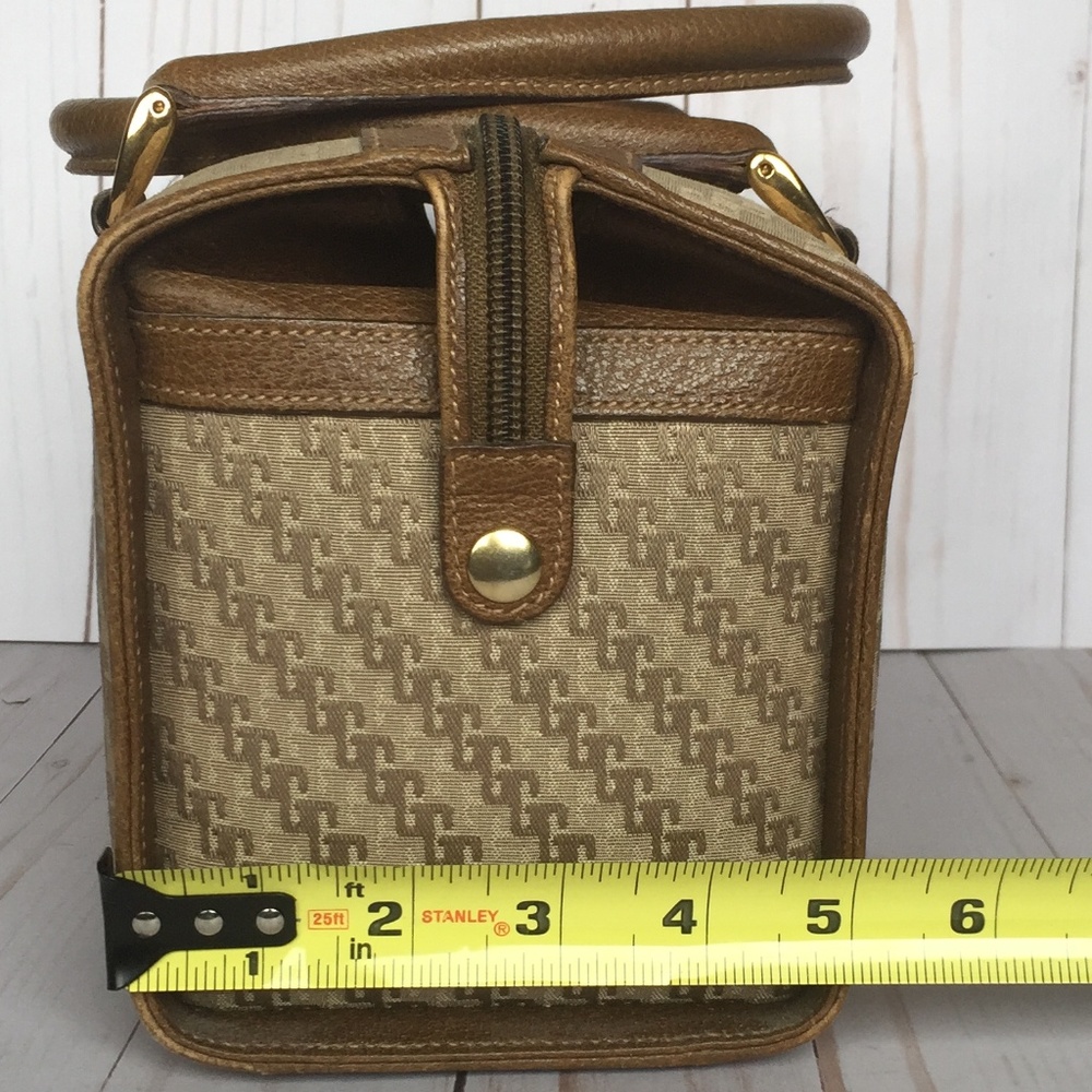 Authentic Vintage Gucci Boston Bag - Picture 3 of 8